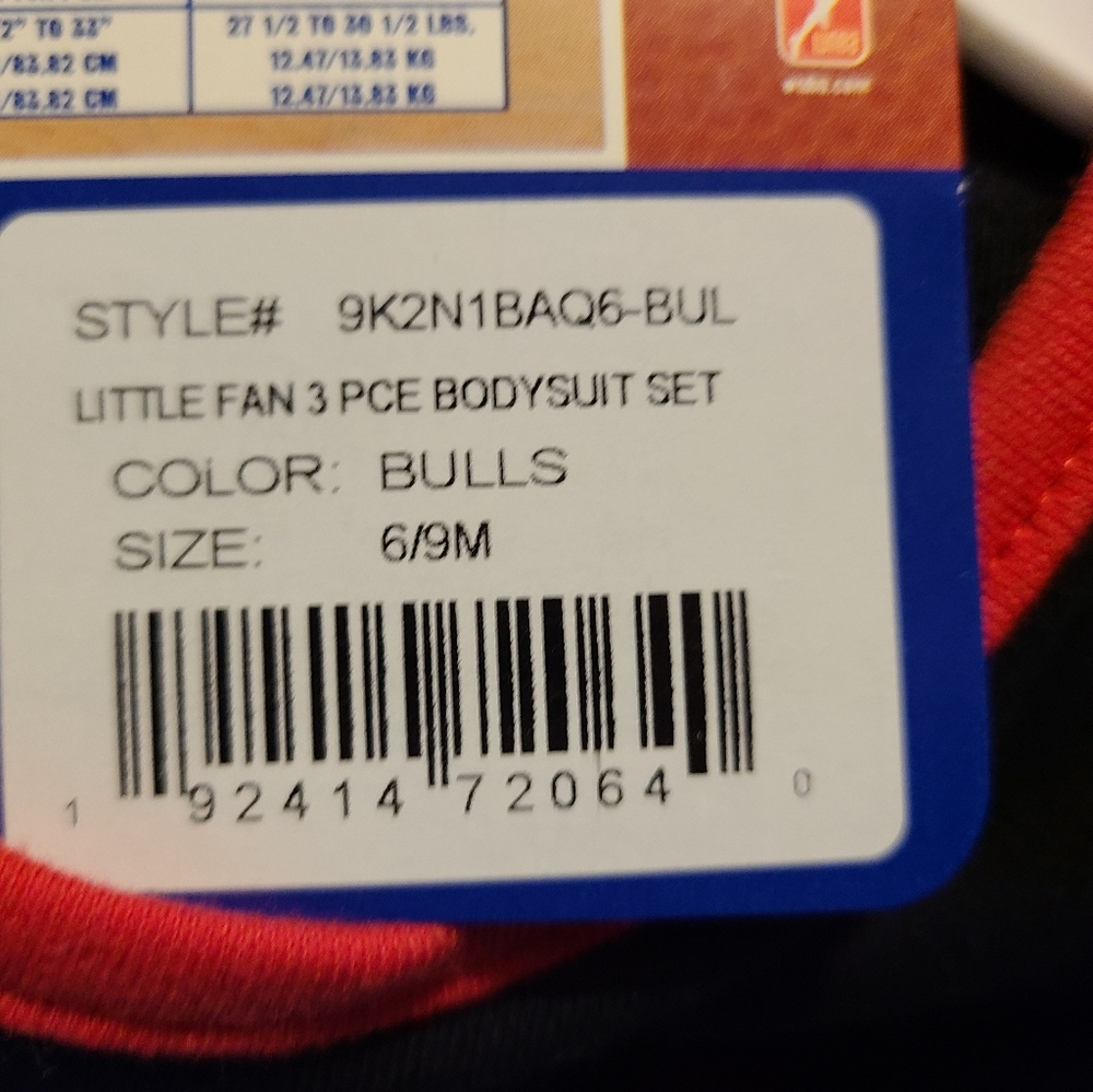 Chicago Bulls 3 Piece Creeper Set - Picture 5 of 8